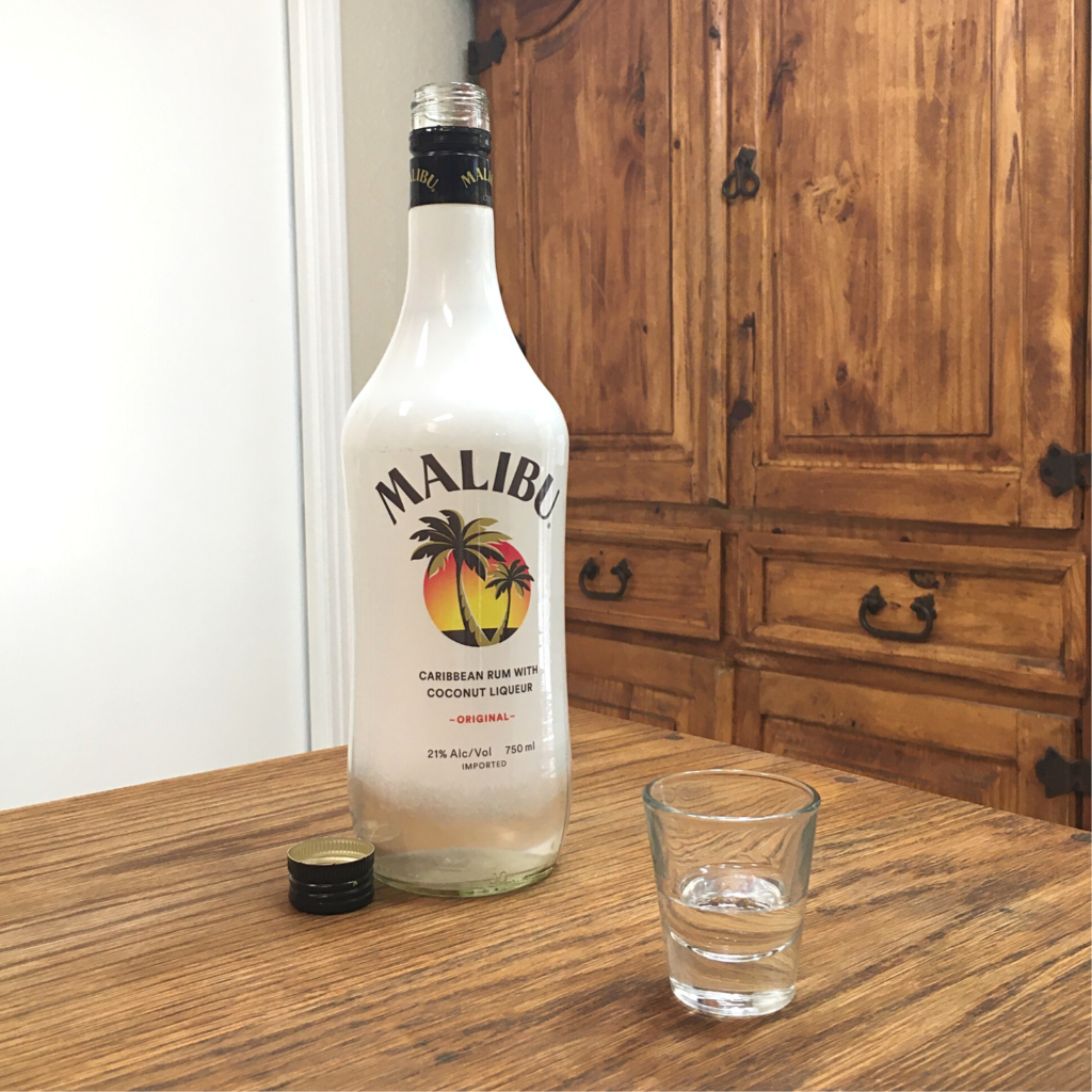 højde Udlænding universitetsstuderende Malibu Coconut Rum Review | Let's Drink It!